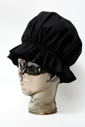 Black Swan Bonnet